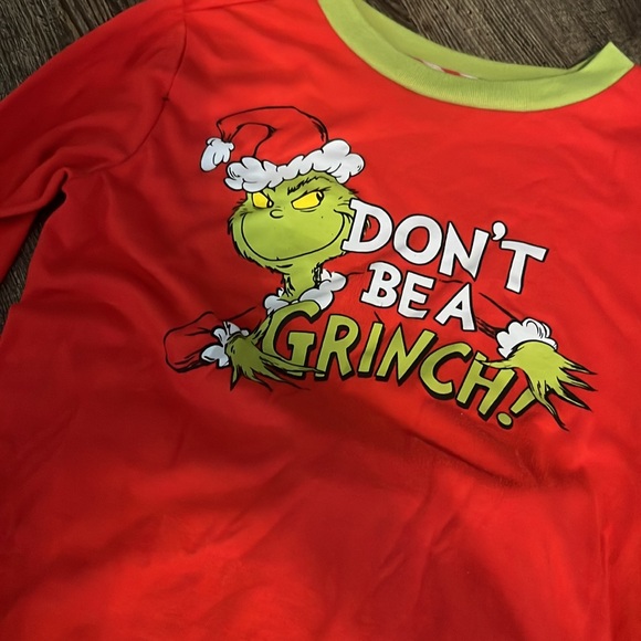 🎄 Lot of Christmas Pajamas (3 sets) - Picture 4 of 6